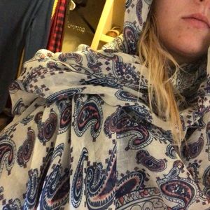 Light spring infinity scarf